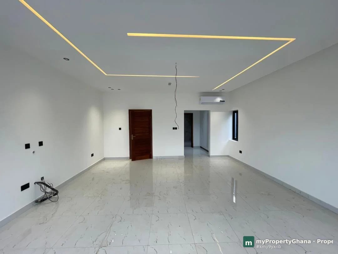 4-bed townhouse with boys quarters in Ayimensah