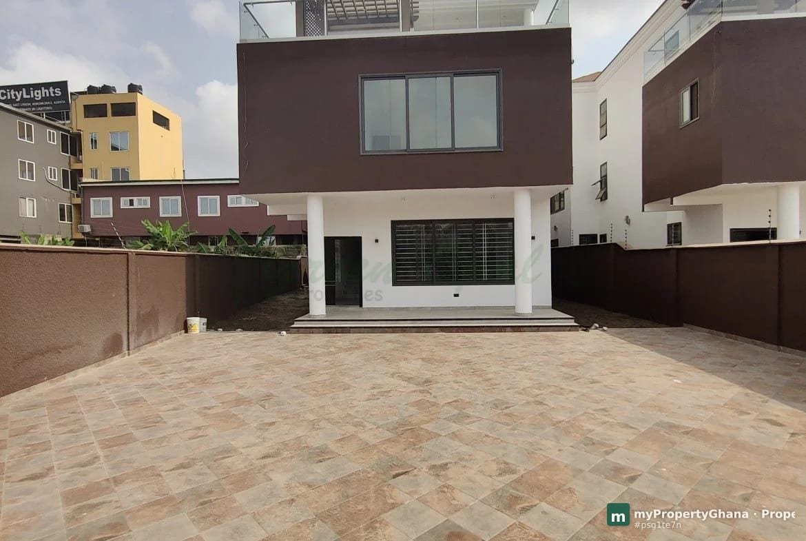 4 bedroom house at East Legon