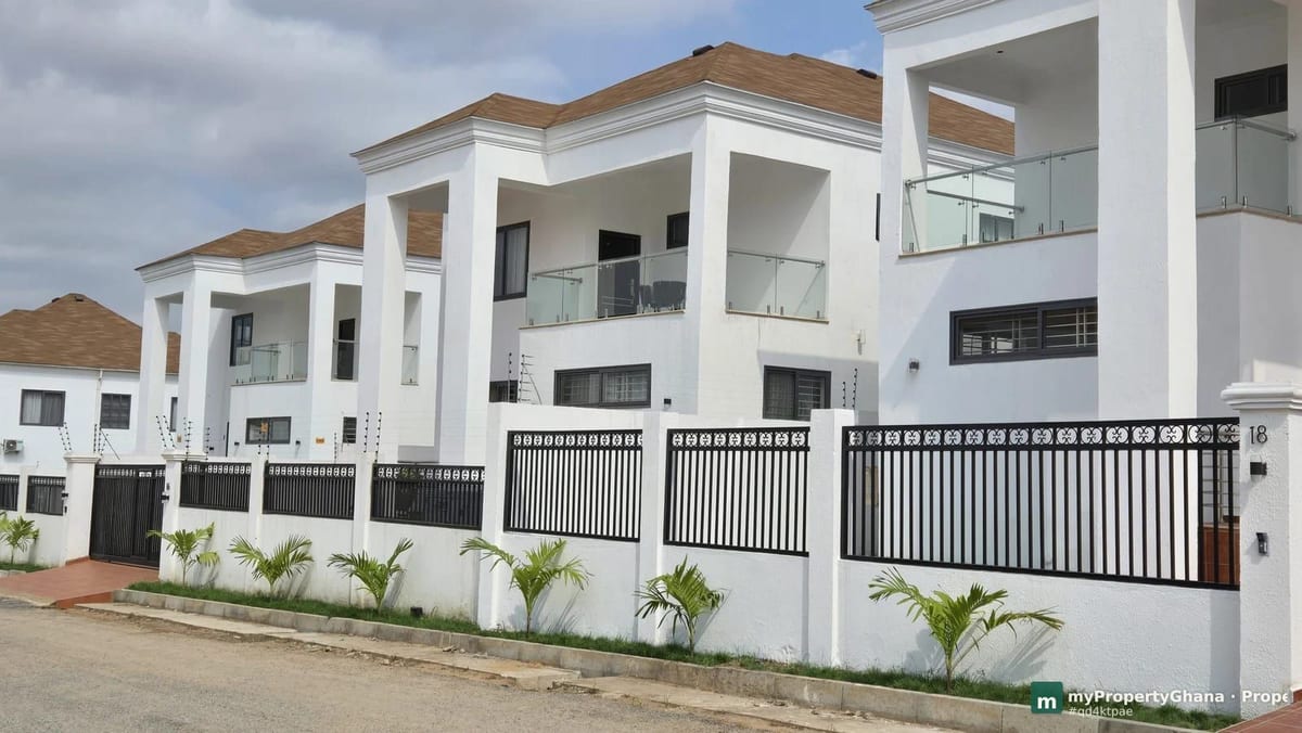  4 Bedroom Mansion 